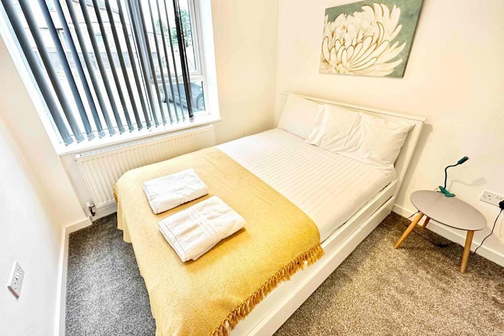 Paradigm House, Stunning 2-Bedroom Apartment 1, Free Parking, Oxford Exterior photo